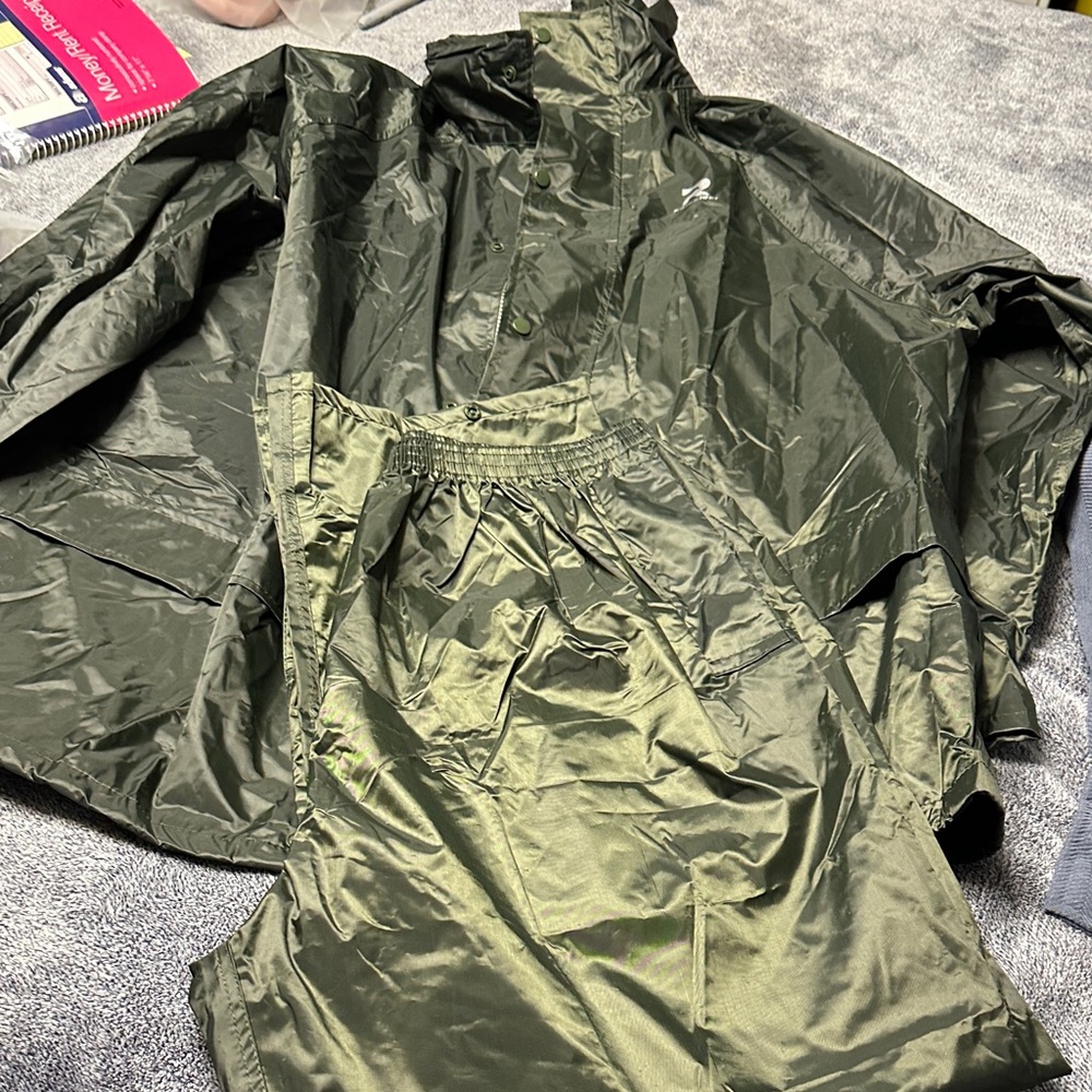 Men's Green Windbreaker Jacket